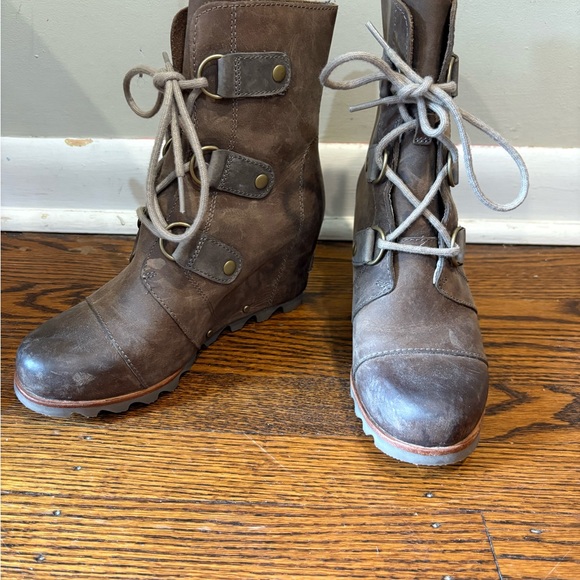Sorel Dark Brown Lace-Up Wedge Boots - Picture 1 of 4